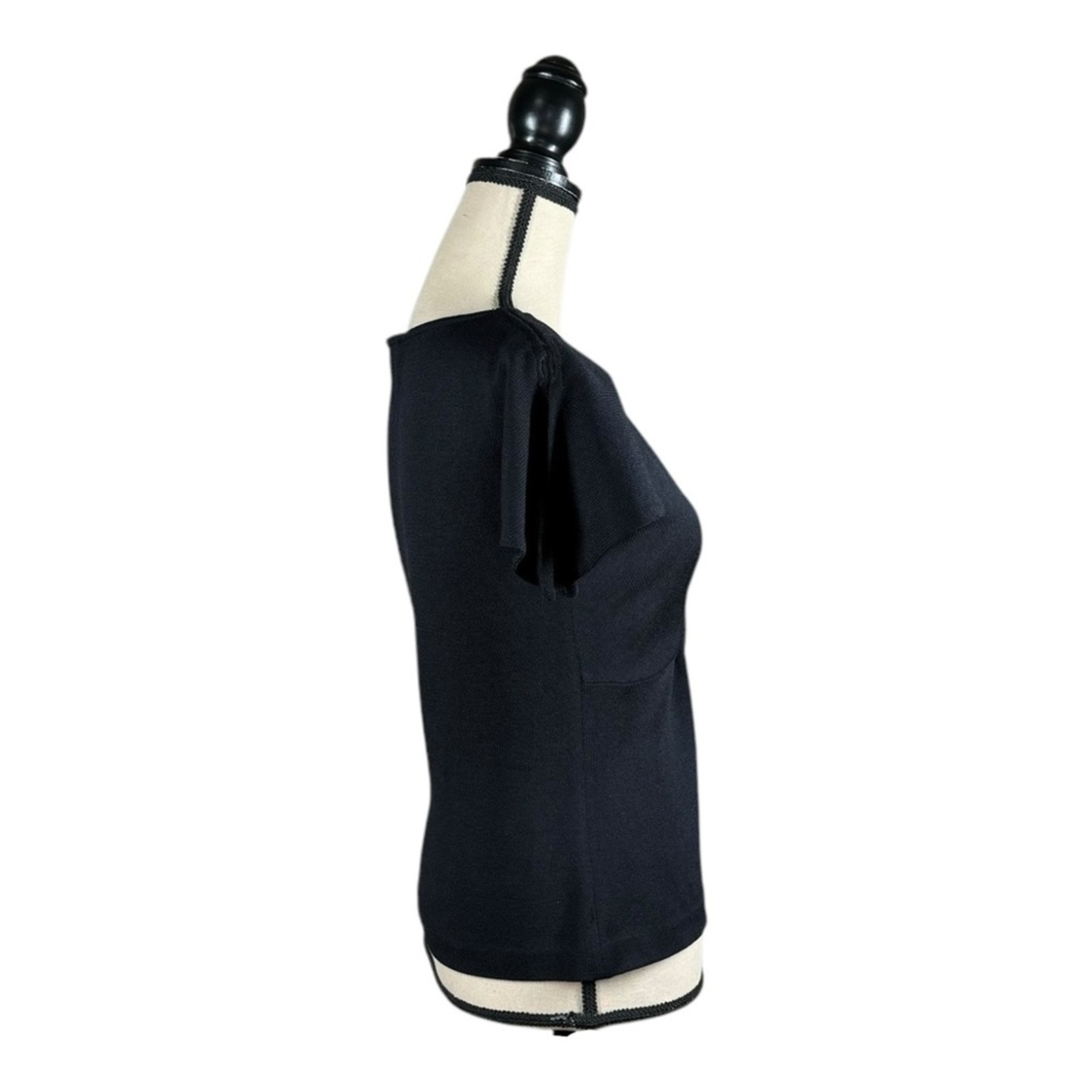St. John Evening By Marie Gray Santana Knit V-Neck Short Sleeve Luxury Sweater — image 3 of 5